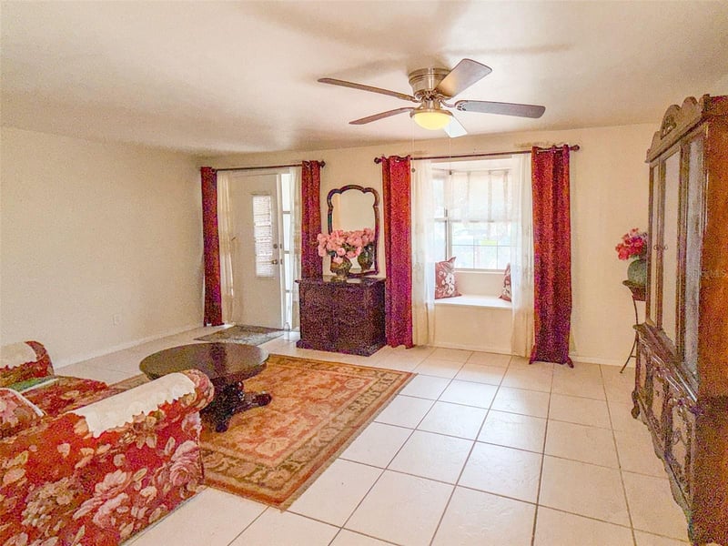 4737 Longwood Ave, Holiday, FL 34690
