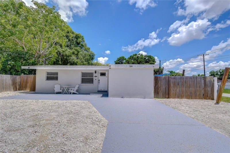 2714 98th Ave, Tampa, FL 33612