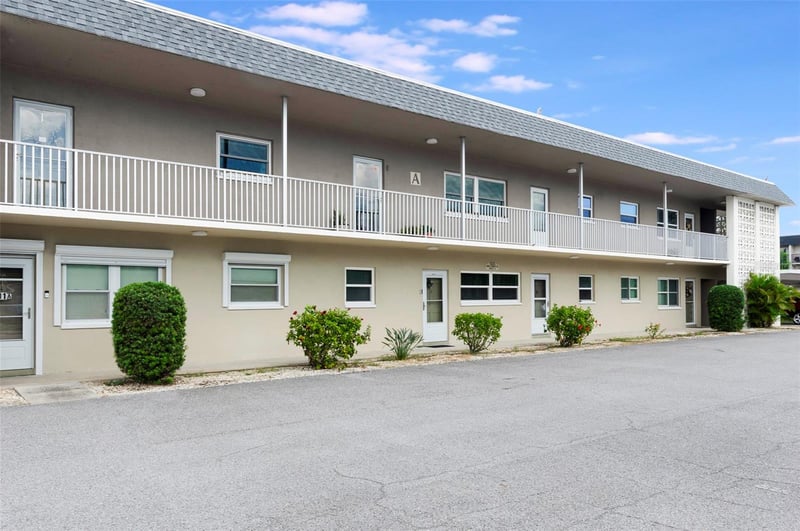 1225 58th St #203A, St Petersburg, FL 33710
