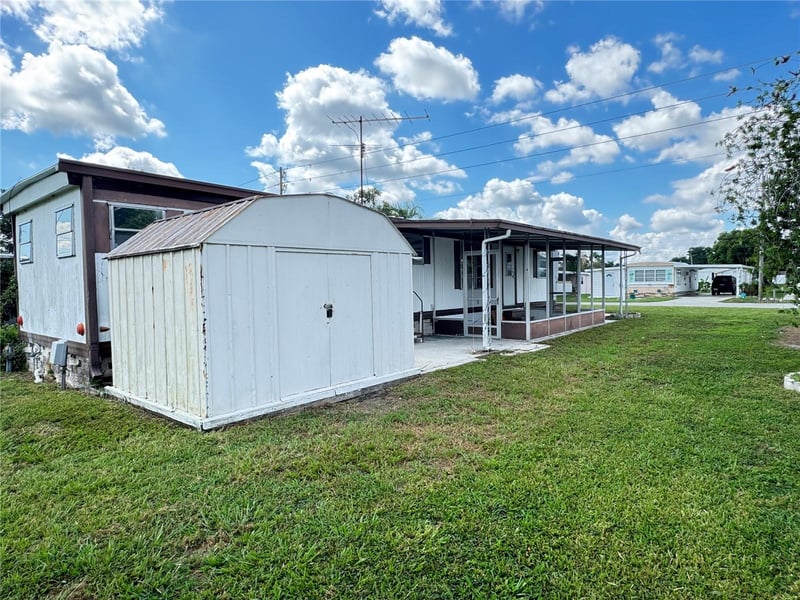 37309 8th Ave #161, Zephyrhills, FL 33542