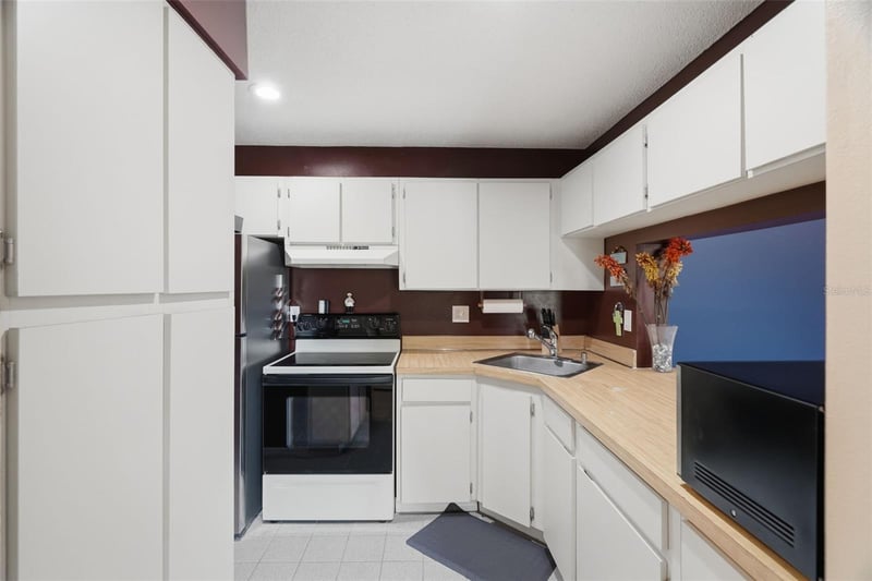1182 Pine Ridge Cir #A3, Tarpon Springs, FL 34688