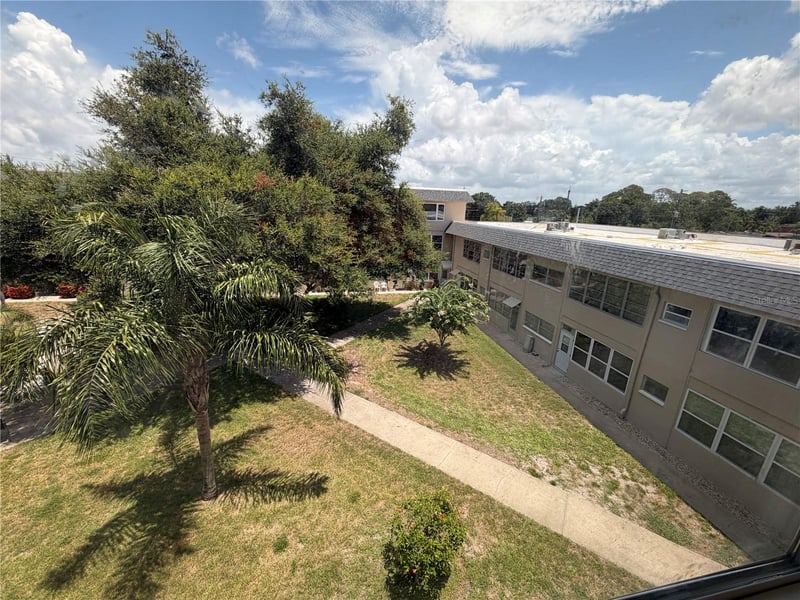 5725 12th Ave #306D, St Petersburg, FL 33710