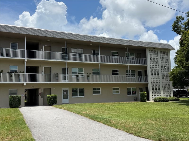 5725 12th Ave #306D, St Petersburg, FL 33710