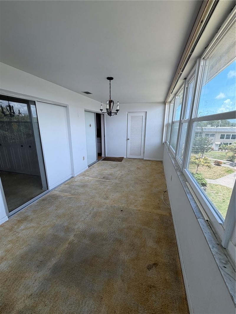 5725 12th Ave #306D, St Petersburg, FL 33710