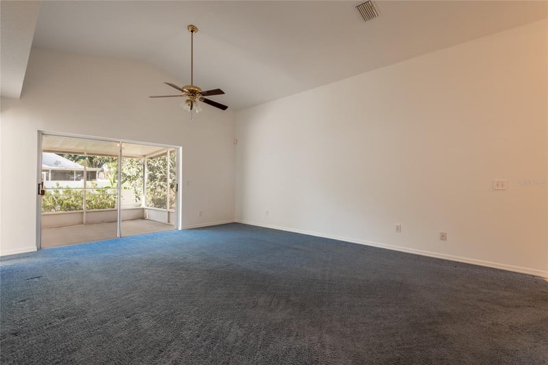1914 Woodcut Dr, Lutz, FL 33559