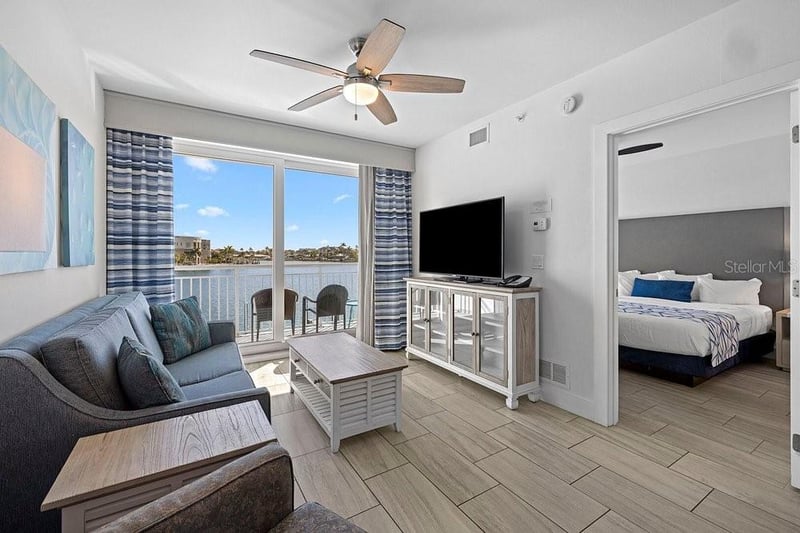 10091 Gulf Blvd #203E, St Petersburg, FL 33706