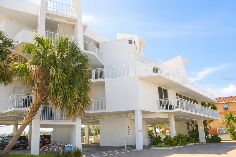 10091 Gulf Blvd #203E, St Petersburg, FL 33706