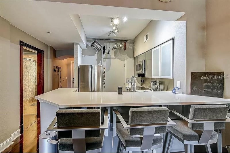 100 4th Ave #205, St Petersburg, FL 33701