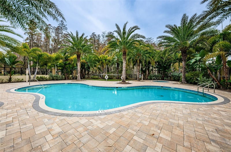 726 Grand Cypress Ln, Tarpon Springs, FL 34689