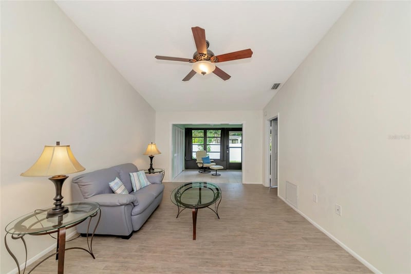 6023 27th St, Bradenton, FL 34207