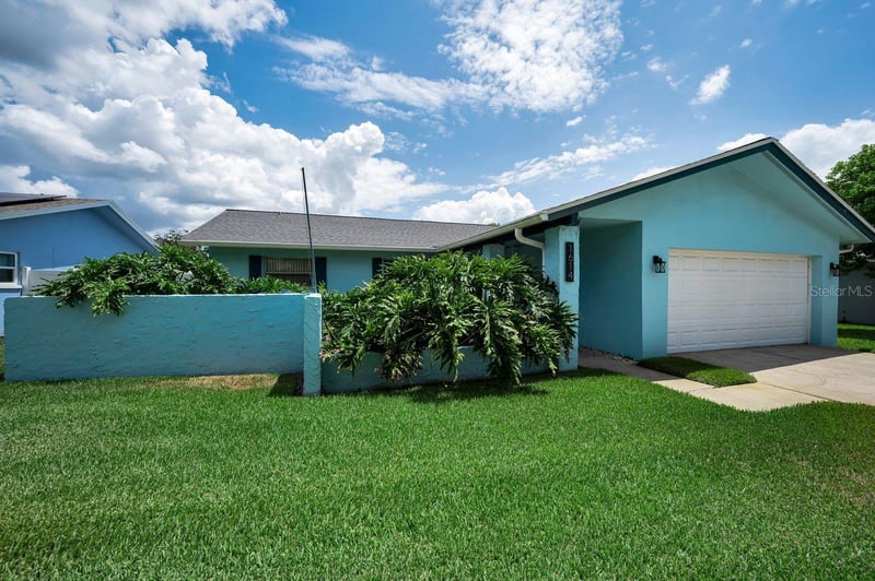 1614 Dale Cir, Dunedin, FL 34698