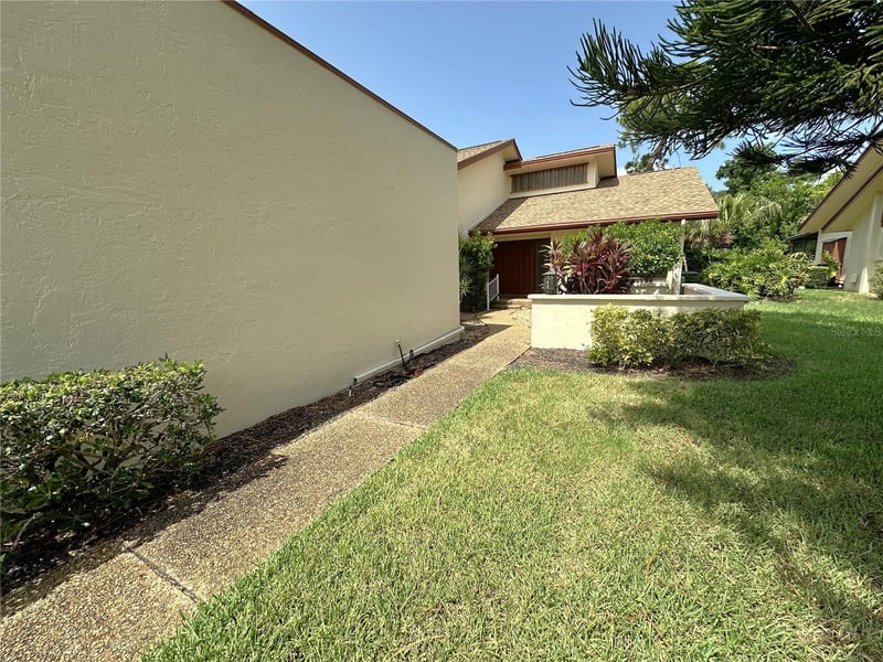 6206 Courtside Dr, Bradenton, FL 34210