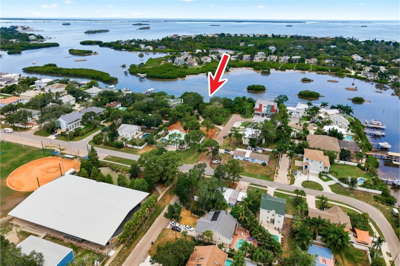700 Delaware Ave, Palm Harbor, FL 34683