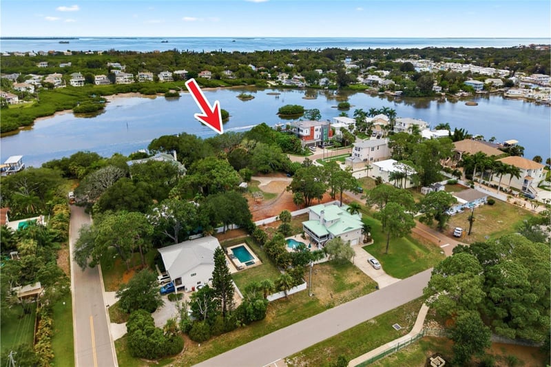 700 Delaware Ave, Palm Harbor, FL 34683