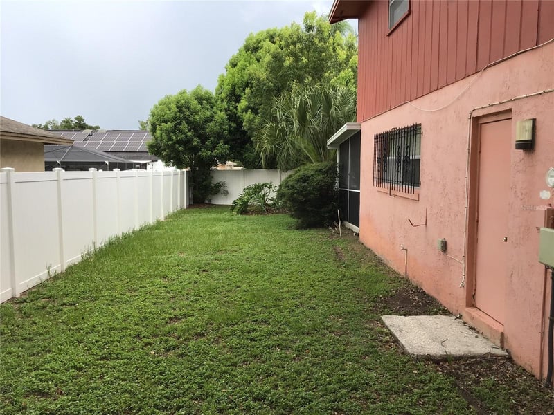3101 Buttercup St, Seffner, FL 33584