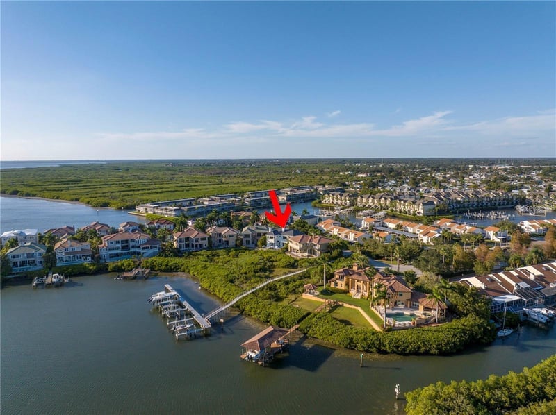 4133 Causeway Vista Dr, Tampa, FL 33615