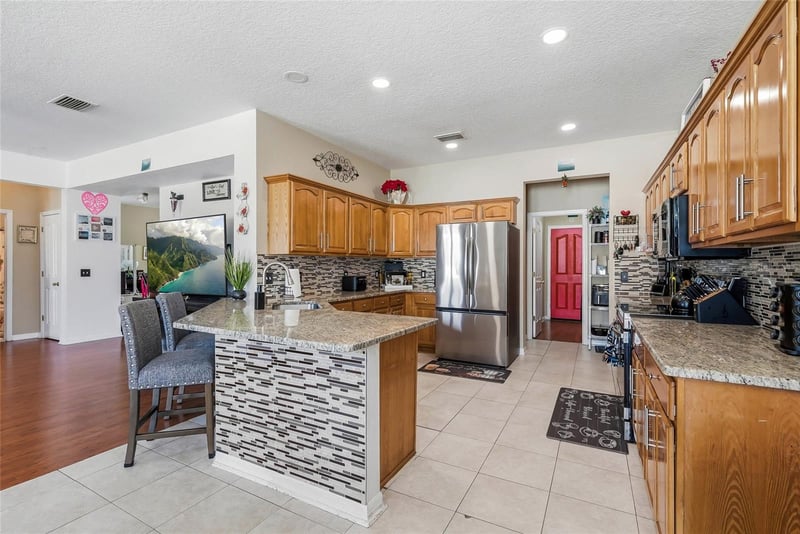 5213 Prairie View Way, Wesley Chapel, FL 33545