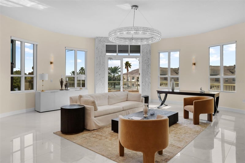 450 Knights Run Ave #405, Tampa, FL 33602