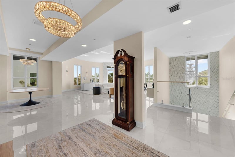 450 Knights Run Ave #405, Tampa, FL 33602