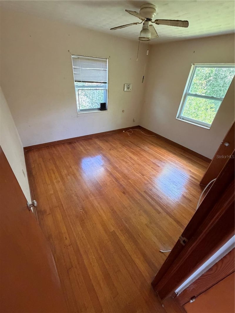 869 53rd Ave, St Petersburg, FL 33705