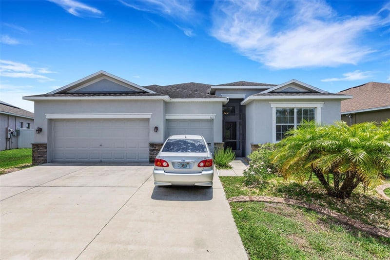 611 Wabash Breeze Cir, Ruskin, FL 33570