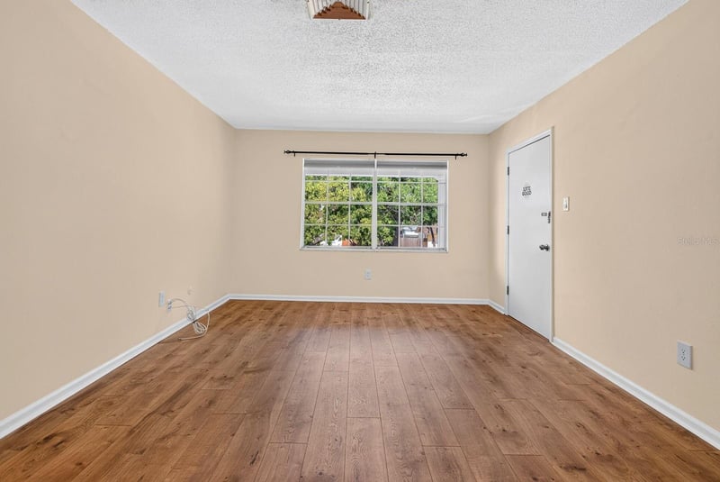 4507 9th St #D6, Bradenton, FL 34207
