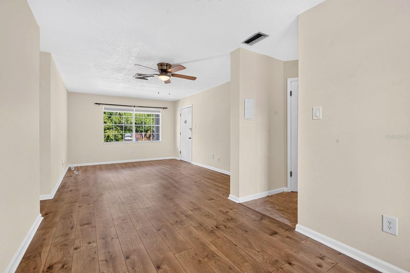 4507 9th St #D6, Bradenton, FL 34207