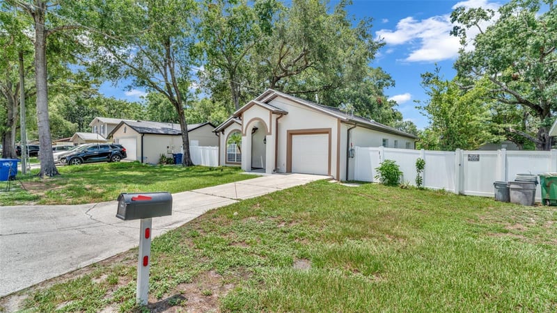1103 Kirby St, Tampa, FL 33604