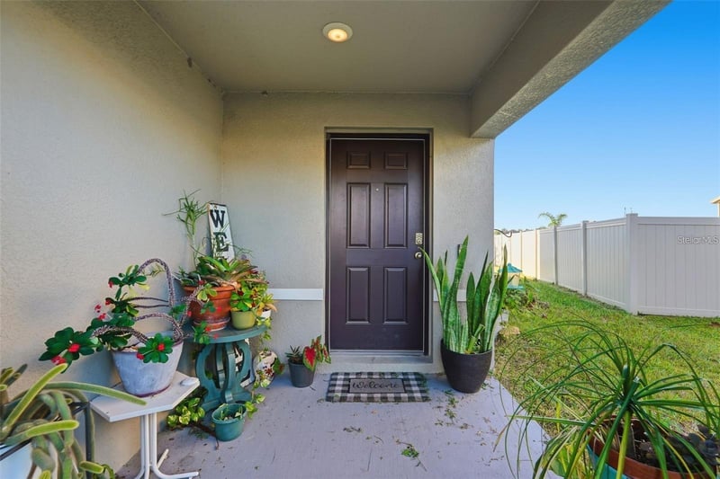 7811 Davie Ray Dr, Zephyrhills, FL 33540