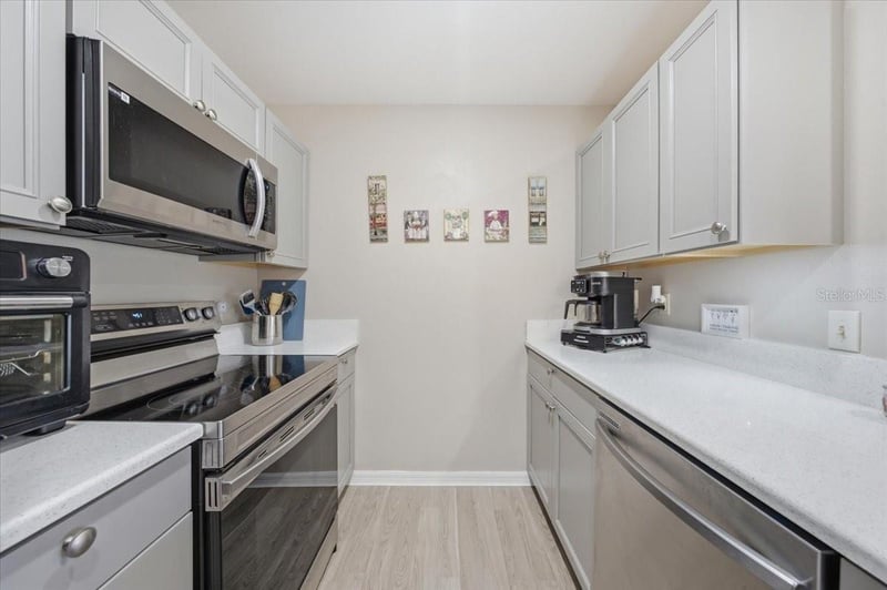 5503 67th #18, Pinellas Park, FL 33781