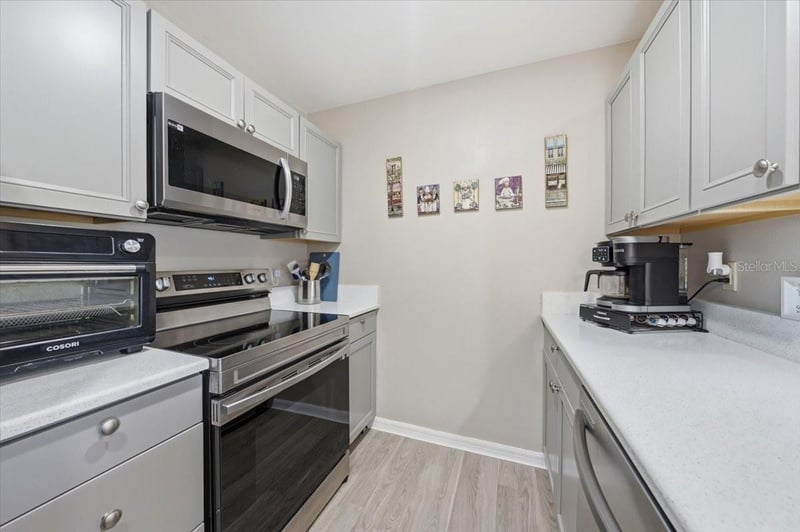 5503 67th #18, Pinellas Park, FL 33781
