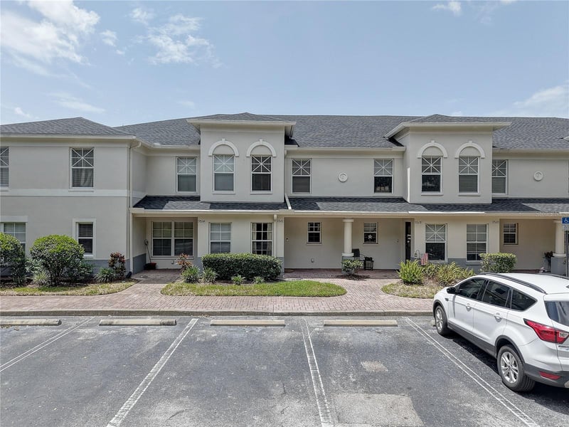 9516 Charlesberg Dr, Tampa, FL 33635