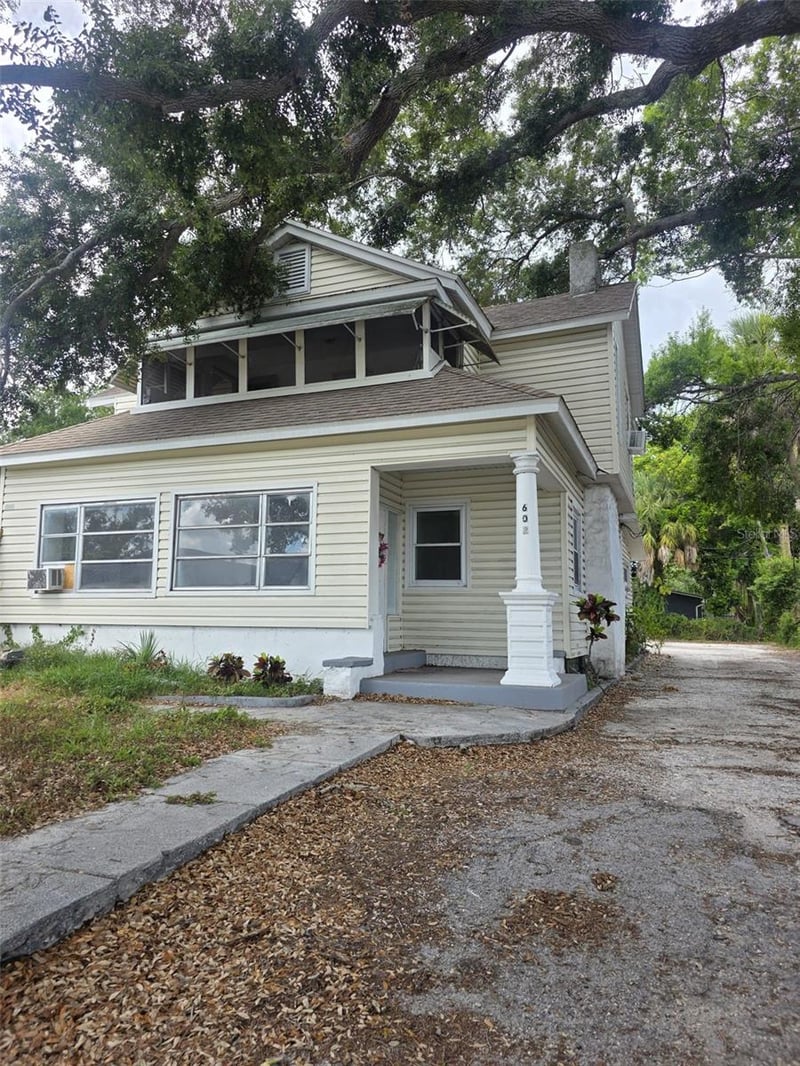 602 26th St, Bradenton, FL 34205