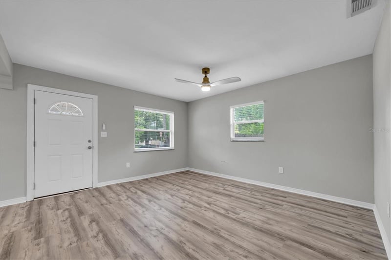 1808 Club Ct, Tampa, FL 33612
