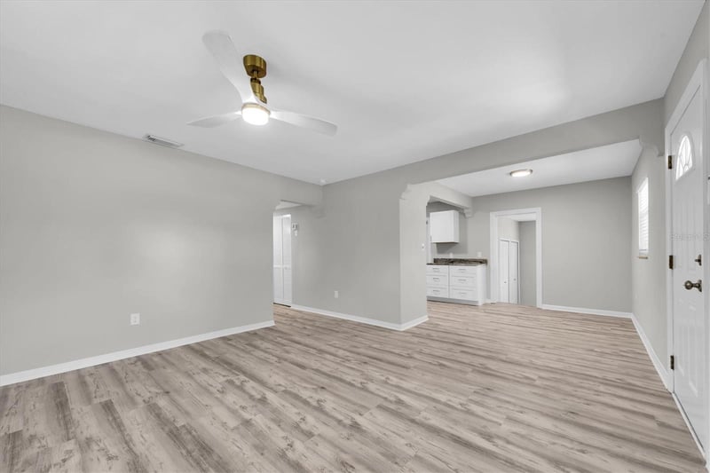 1808 Club Ct, Tampa, FL 33612