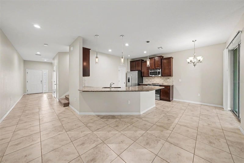 26929 Juniper Bay Dr, Wesley Chapel, FL 33544