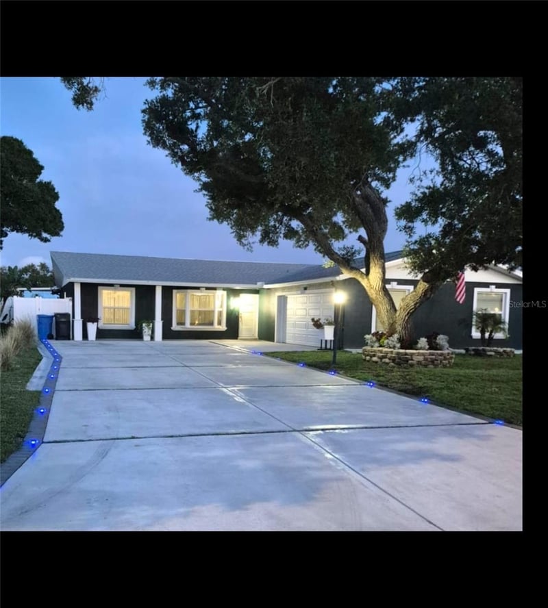 5817 Tampa Shores Blvd, Tampa, FL 33615
