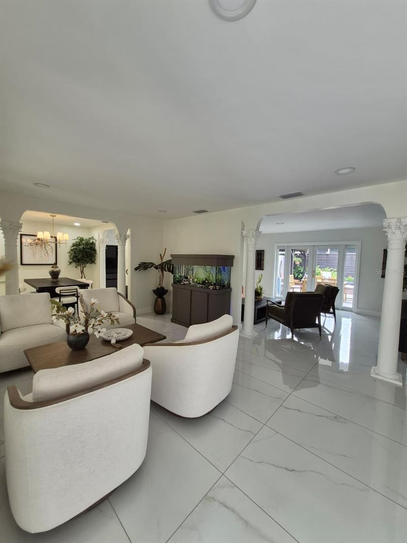 5817 Tampa Shores Blvd, Tampa, FL 33615