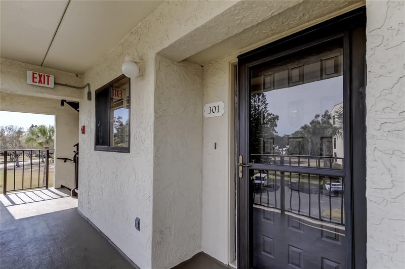 9450 Harbor Greens Way #301, Seminole, FL 33776