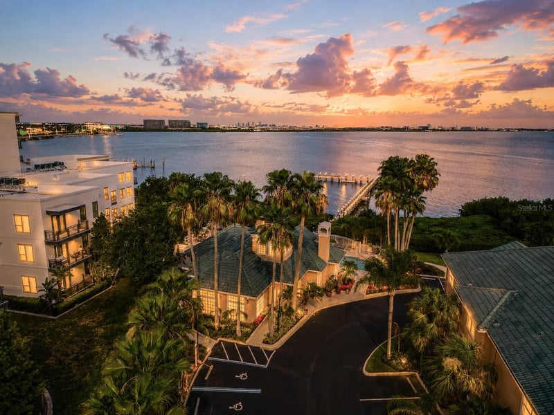 1203 Bay Club Cir #1203, Tampa, FL 33607
