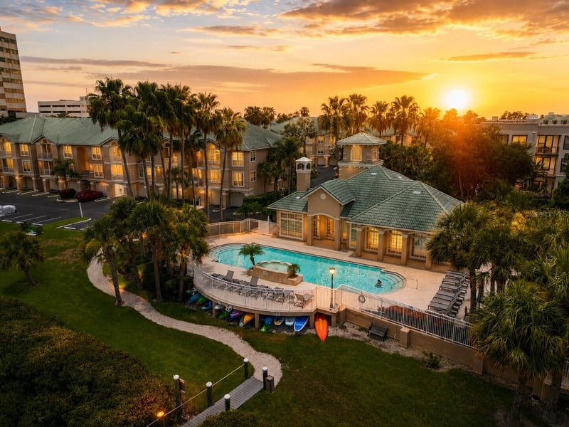1203 Bay Club Cir #1203, Tampa, FL 33607