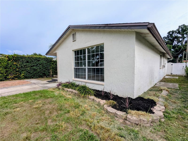 3718 53rd Ave, St Petersburg, FL 33714