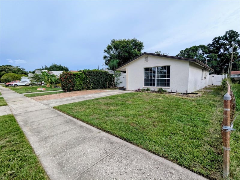 3718 53rd Ave, St Petersburg, FL 33714