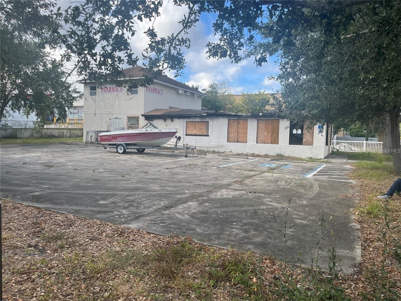 2111 93rd Ave, Tampa, FL 33612