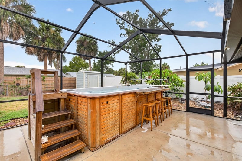 5010 Stolls Ave, Tampa, FL 33615