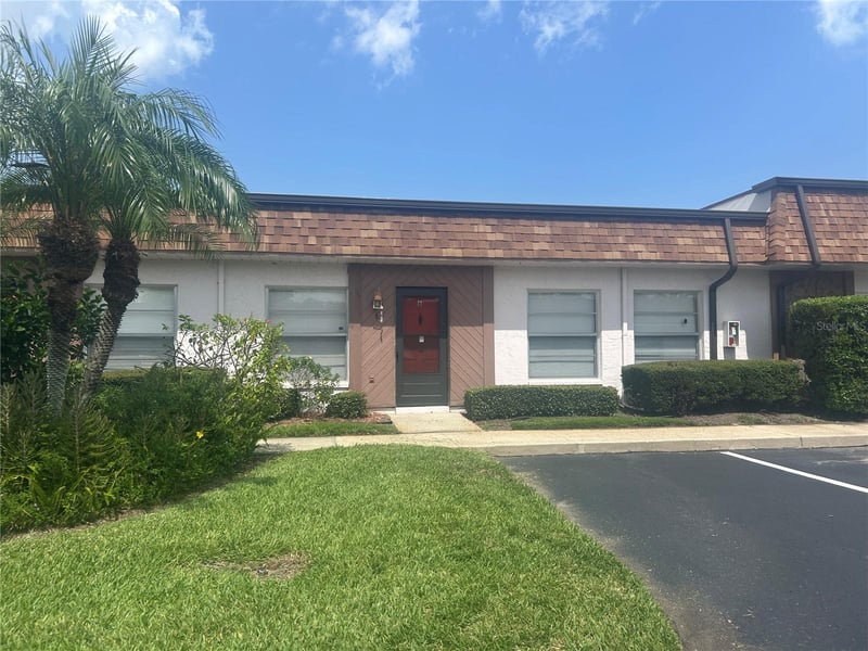 6050 Chesham Dr #6, New Port Richey, FL 34653