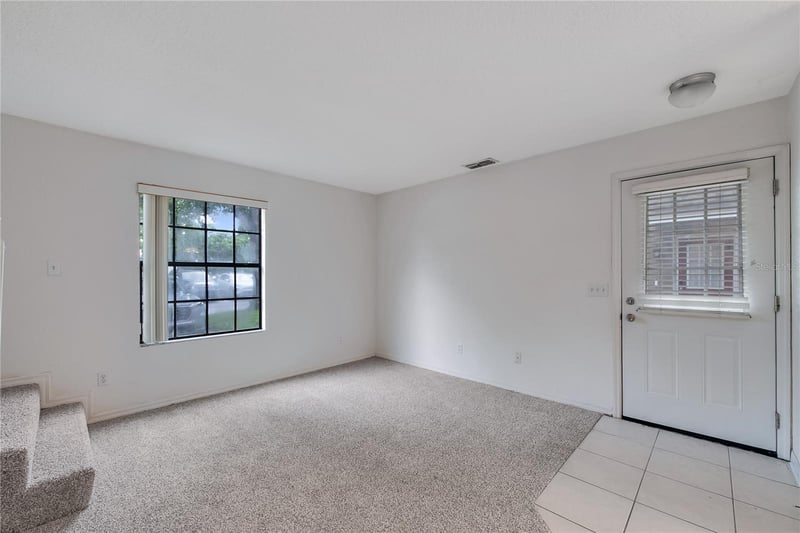16547 Lake Brigadoon Cir, Tampa, FL 33618