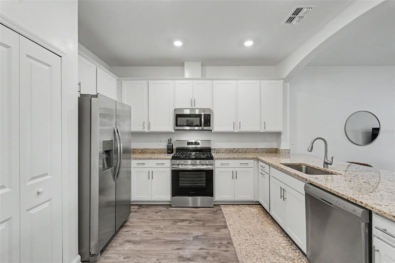 15724 Sunny Day Dr, Bradenton, FL 34211