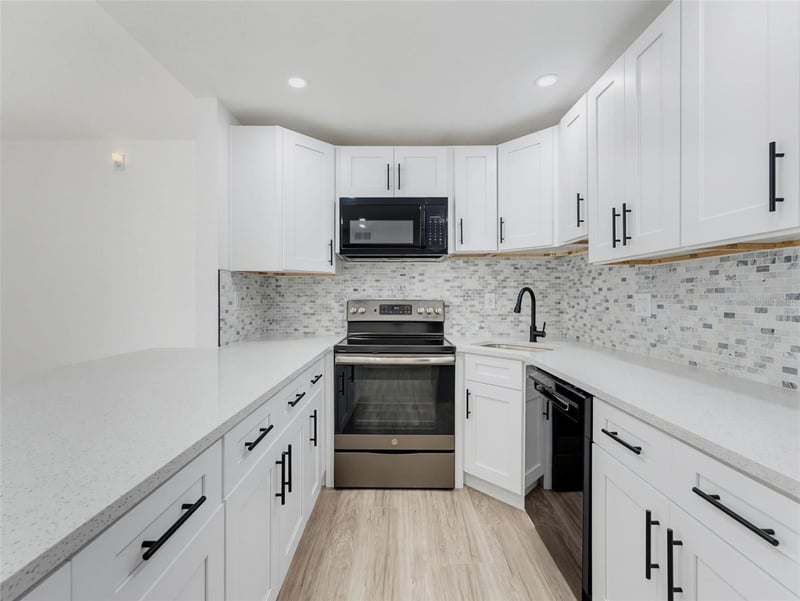 1261 Pine Ridge Cir #D1, Tarpon Springs, FL 34688