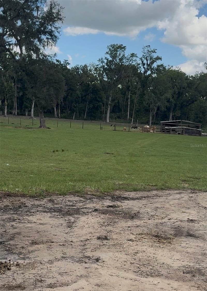 27964 Villa Rd, Dade City, FL 33525